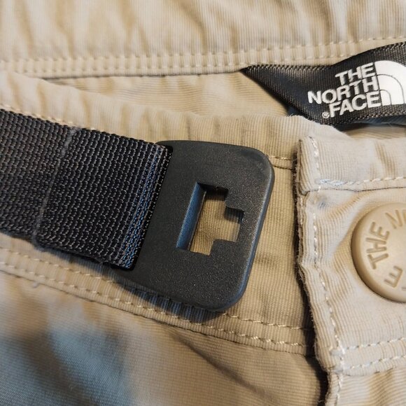 The North Face Men's Lightweight Cargo Shorts Men 38 EUC - Picture 3 of 8